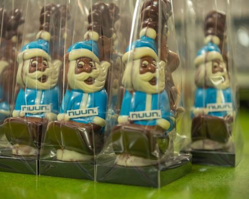 Bäckerei Konditorei Confiserie Mohn AG - Verpackung der Firmengeschenke