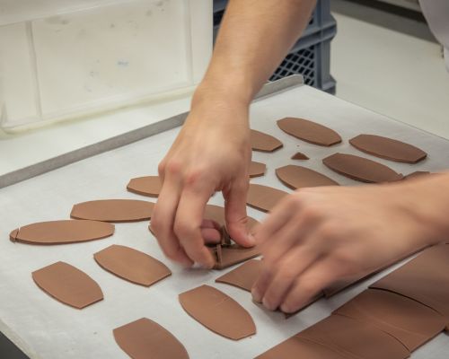 Bäckerei Konditorei Confiserie Mohn AG - Confiseurin im Einsatz